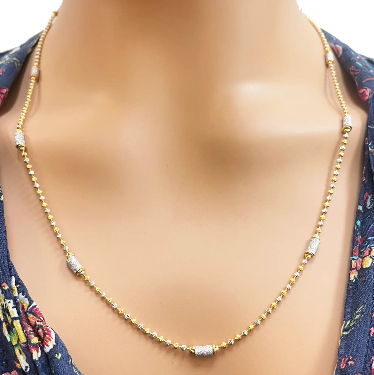 22ct Yellow Gold Fancy Diamond Cut & Sparkly Beaded Chain Necklace 22Inches