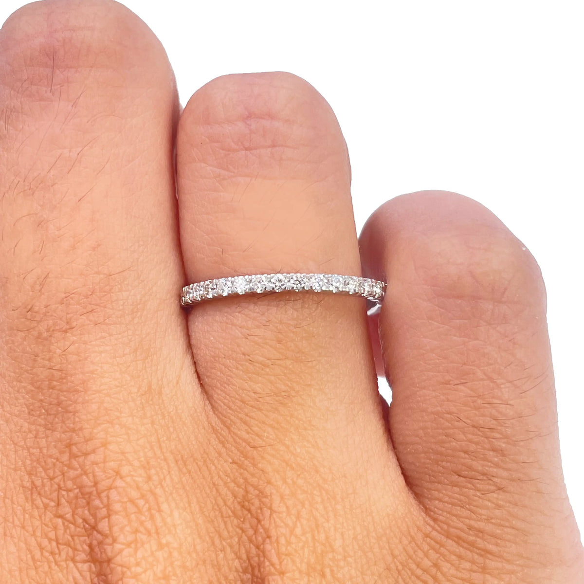 18ct White Gold Round Diamond Half Eternity Band Claw Set 0.26ct Diamond Ring