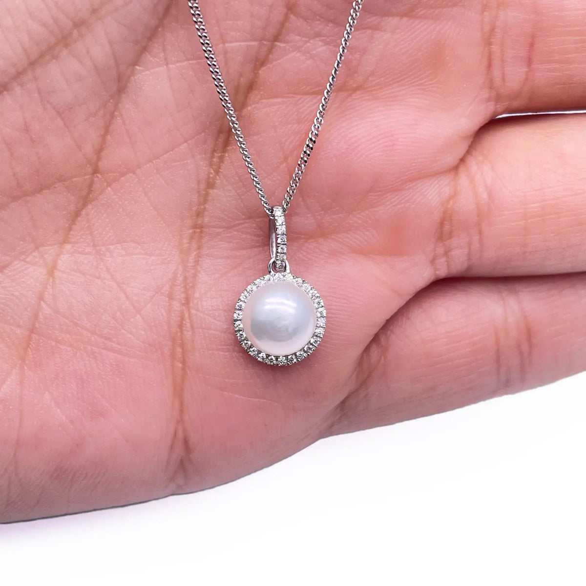14ct White Gold Diamond Halo Pearl Stud Earrings & Pendant 2.04cts 