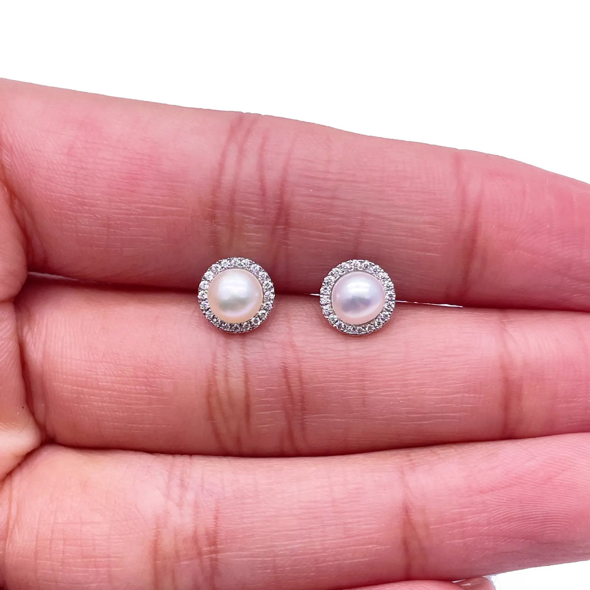 14ct White Gold Diamond Halo Pearl Stud Earrings & Pendant 2.04cts 