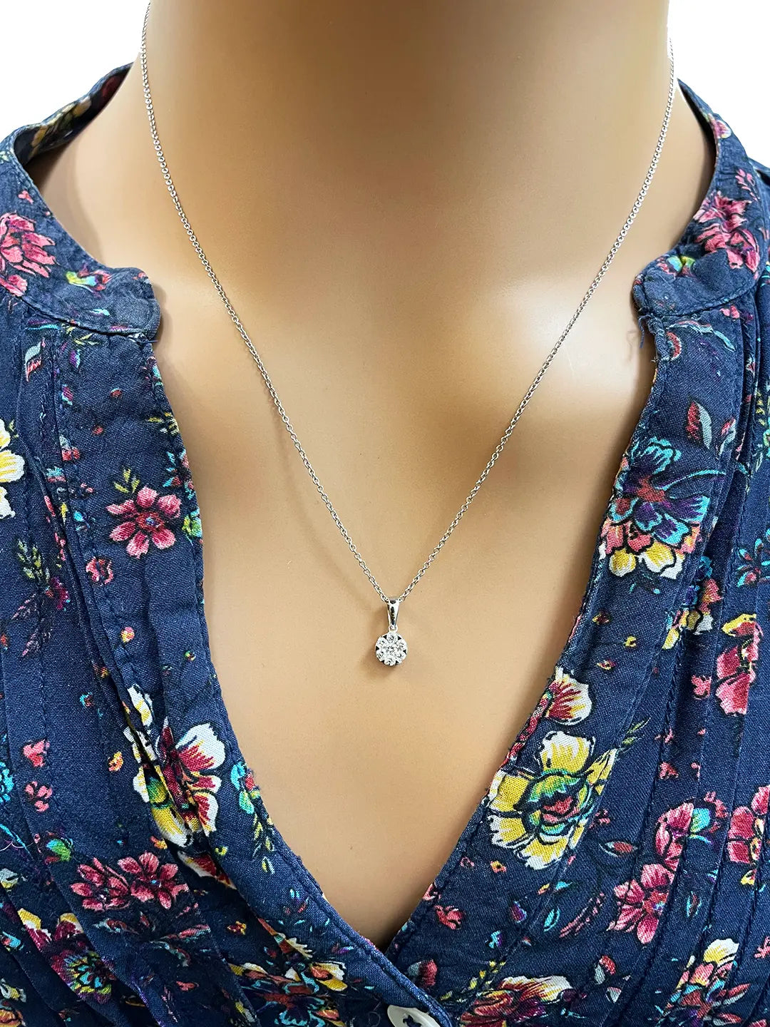 14ct White Gold Diamonds Round Pendant Necklace 0.15ct  Diamond Bracelets