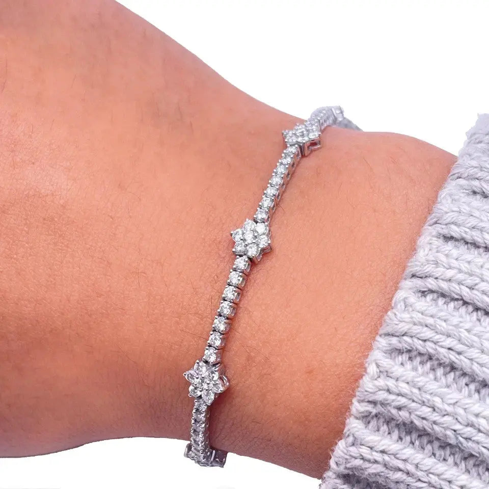 14ct White Gold Flower Shaped Tennis Bracelet 1.50ct 7 Inches  Diamond Bracelet