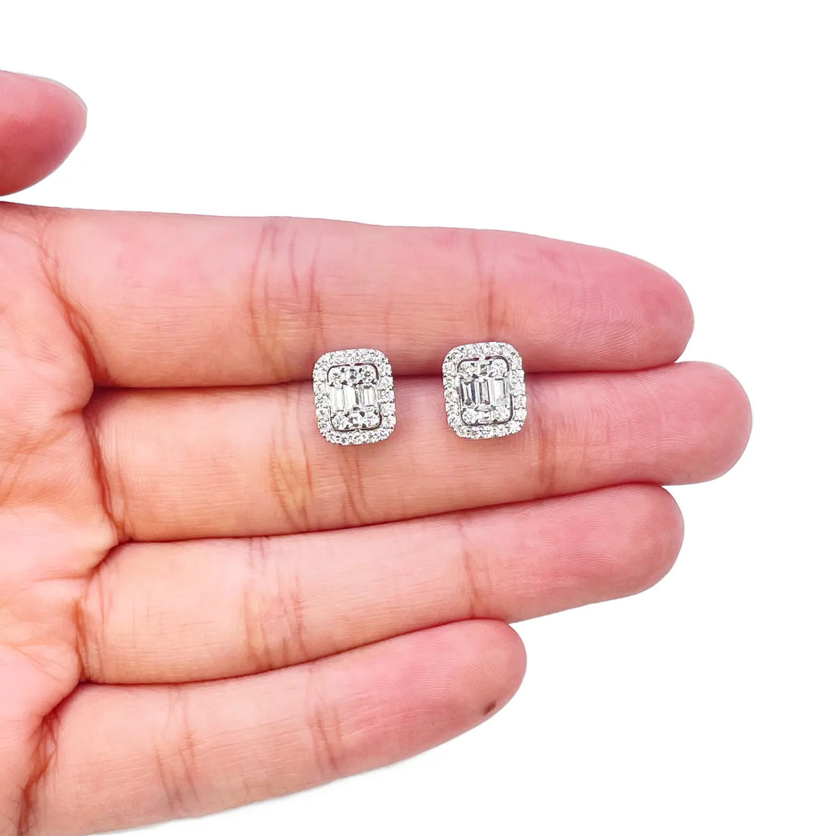 14ct White Gold Round & Baguette Rectangle Shaped Diamond Studs Earrings 0.80ct  Diamond earring