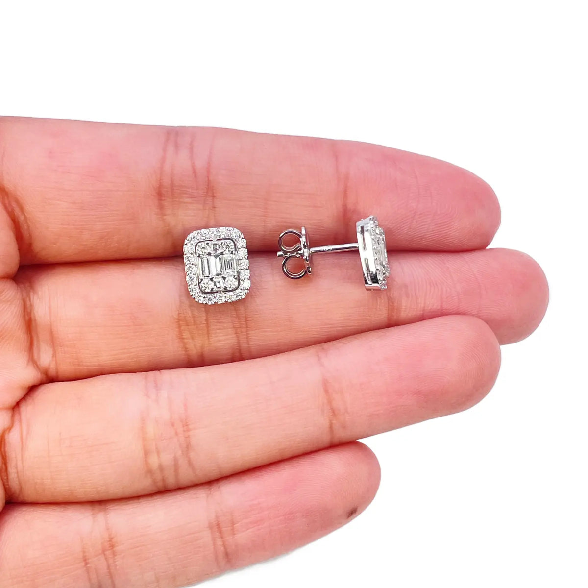 14ct White Gold Round & Baguette Rectangle Shaped Diamond Studs Earrings 0.80ct  Diamond earring