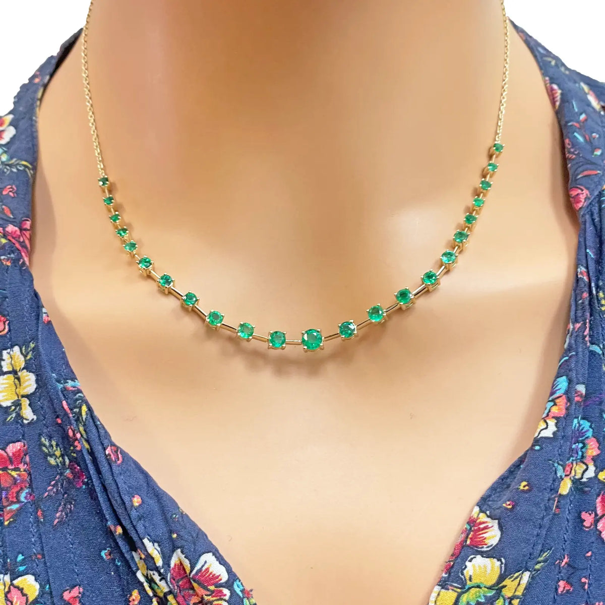 14ct Yellow Gold Natural Round Emerald 4-Claw Chain Necklace 17 inch 2.73ct 