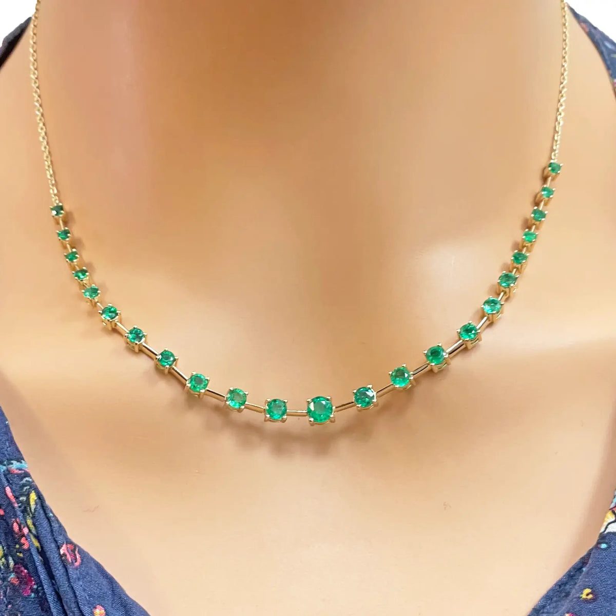 14ct Yellow Gold Natural Round Emerald 4-Claw Chain Necklace 17 inch 2.73ct 