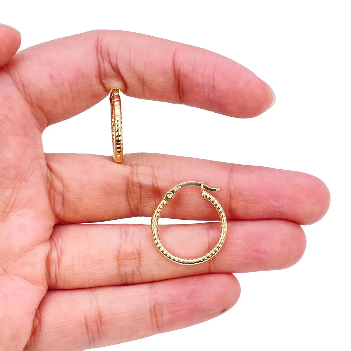18ct Gold Hoop High Polished Diamond Cut Huggie Earrings 15mm Diameter 
