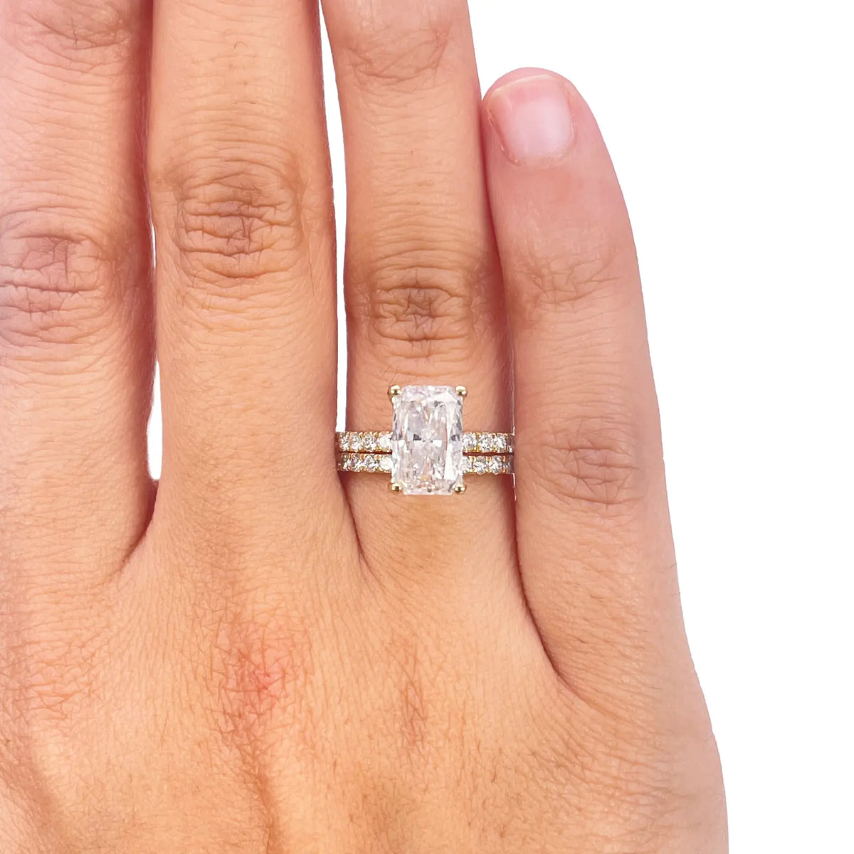 18ct Gold IGI Certified Lab-Grown Radiant Diamond Ring with Hidden Halo, 3.30ct  Diamond Ring
