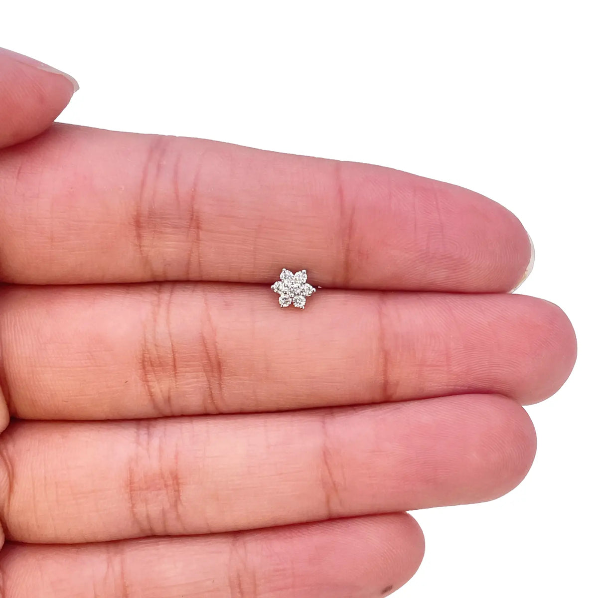 18ct Gold Natural Round Diamond Flower Nose Stud 0.09ct  Diamond Bracelets