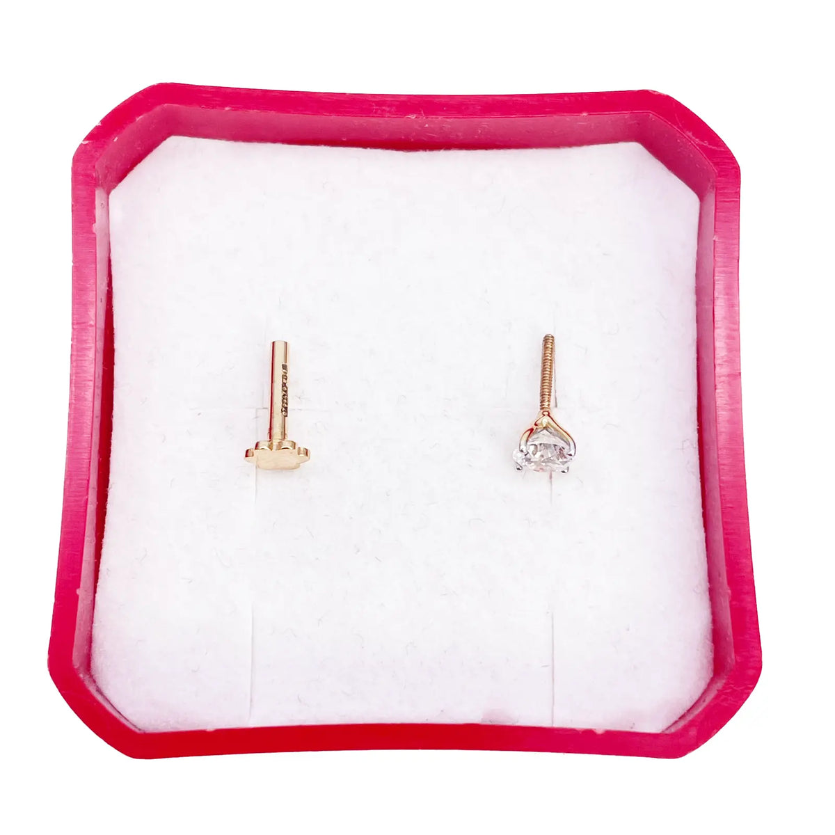 18ct Gold Natural Round Diamond Nose Stud Pin 0.20ct 4 Claw Certified 3.7mm Wide  Body Piercings