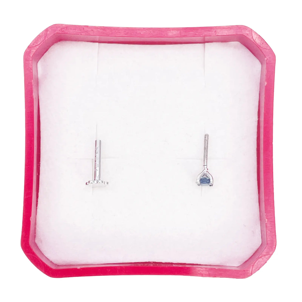18ct Gold Natural Round Sapphire 4-Claw Nose Stud Pin 0.10ct 2.8mm Width 