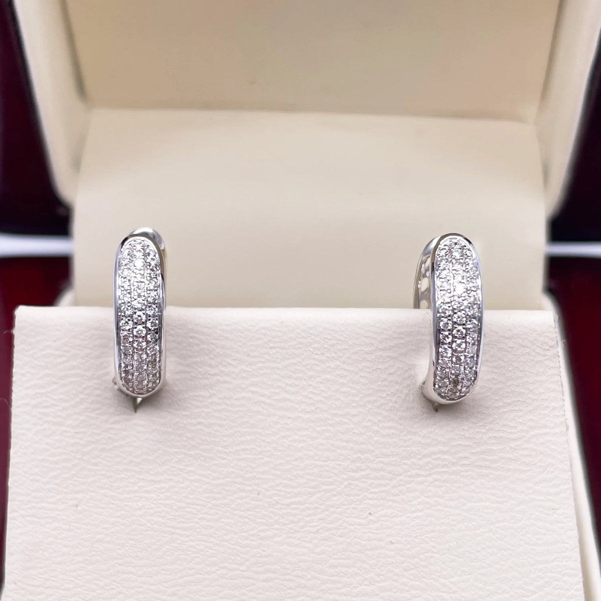 18ct White Gold 3 Row Diamond Pair Of Hoop Huggies Earrings 0.29ct 