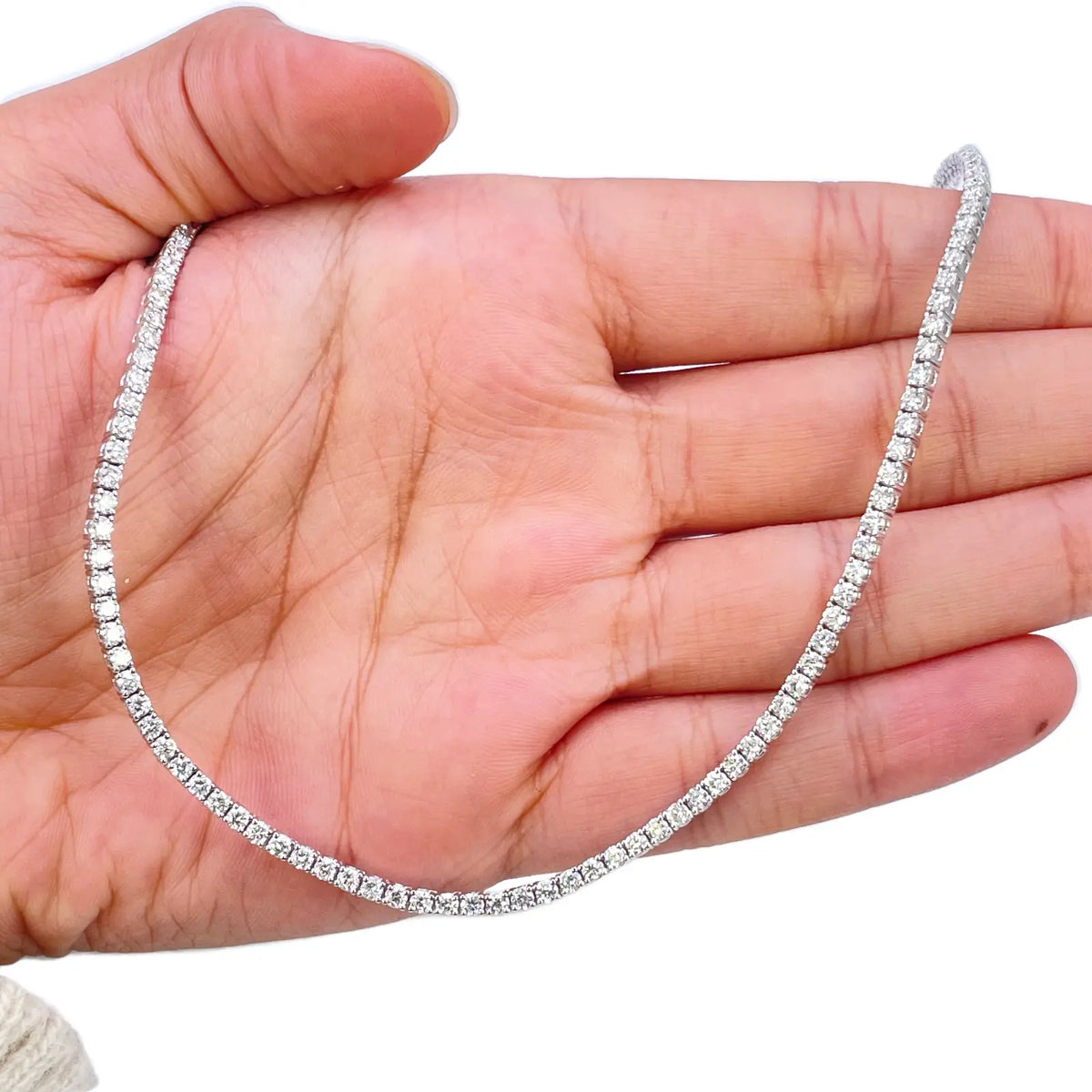 18ct White Gold 4-Claw Natural Diamond Tennis Necklace 6.00ct 17.5 Inches 