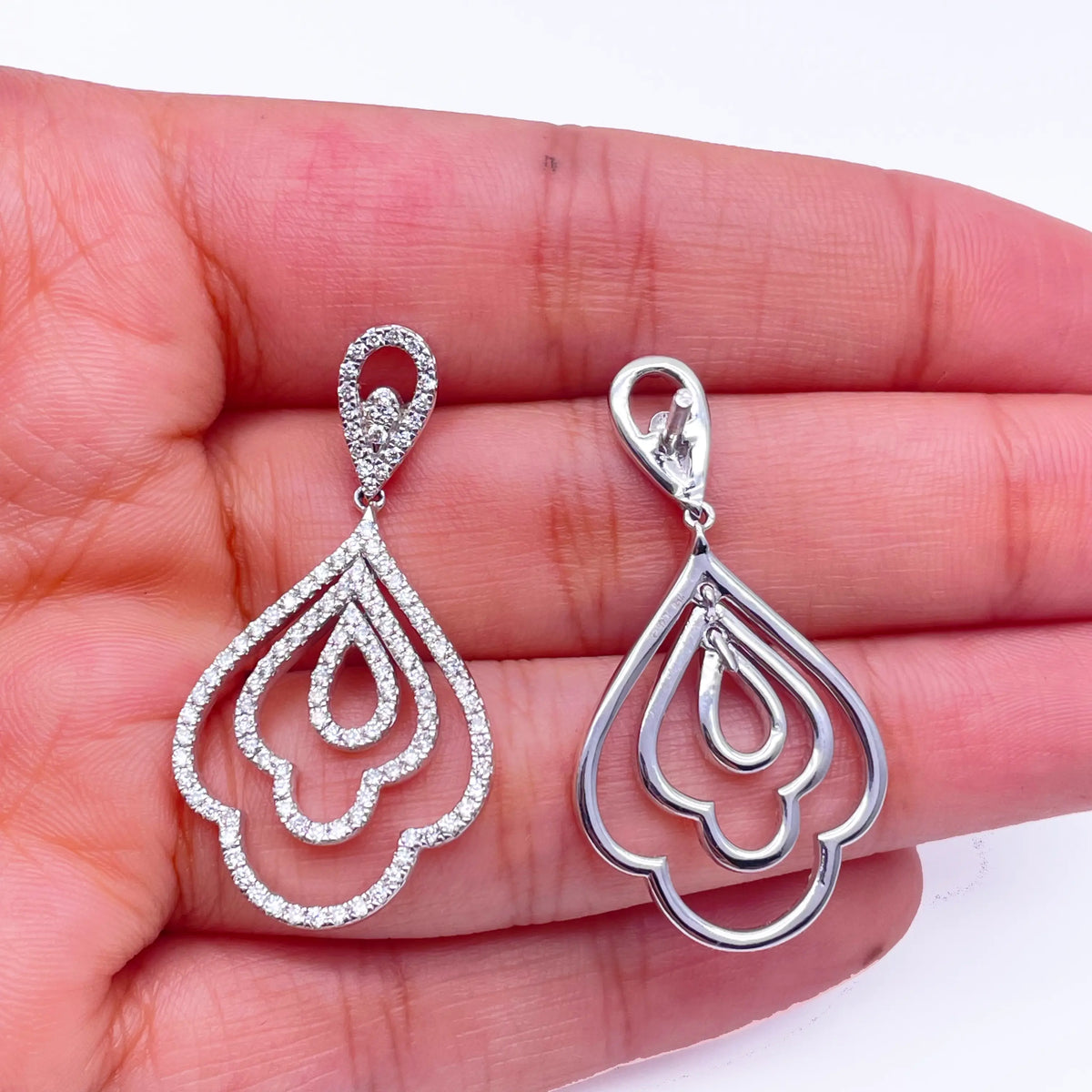 18ct White Gold Diamond Pendant & Chain + Matching Earrings 2.56cts SI/G-H 