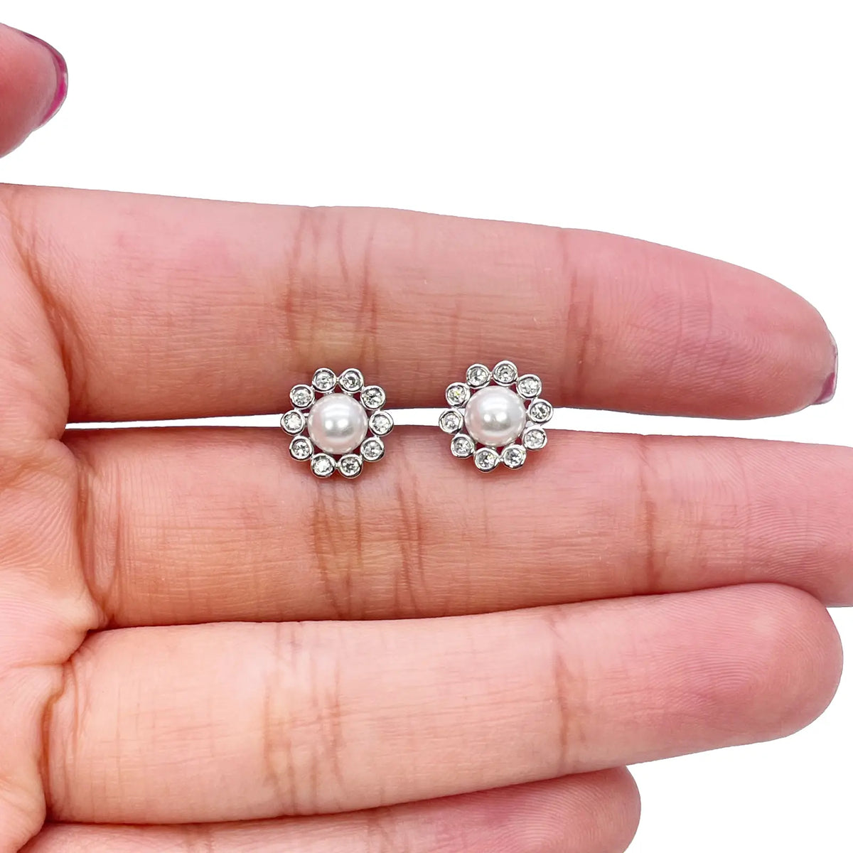 18ct White Gold Diamond & Freshwater Pearls Floral Necklace/Earrings Set 2.73ct 