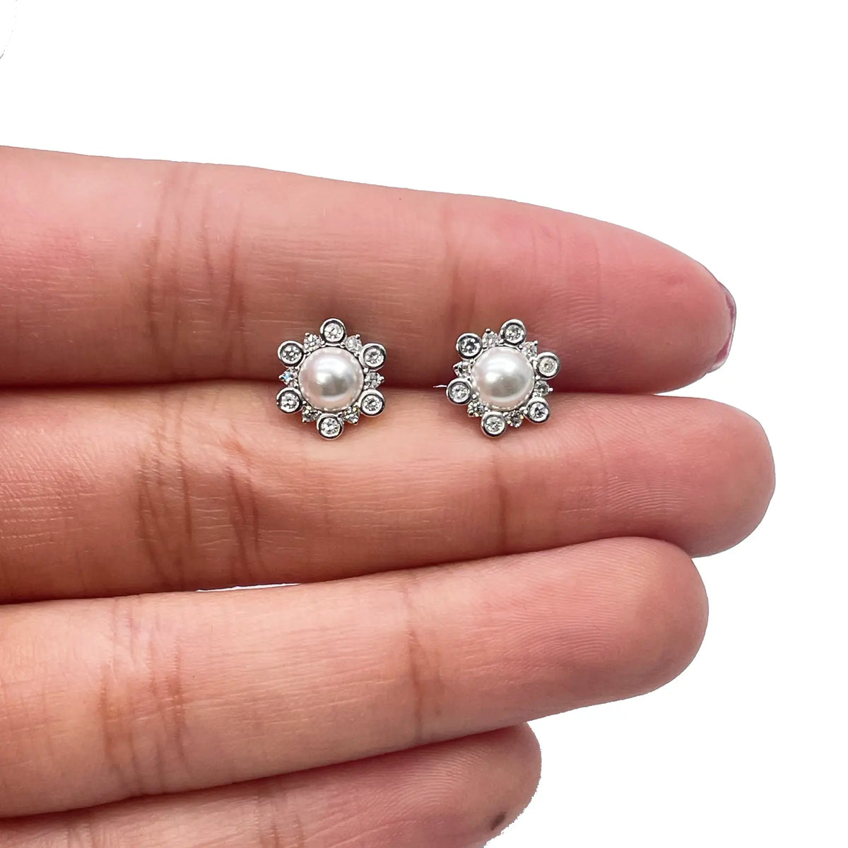 18ct White Gold Diamond & Freshwater Pearls Flower Necklace/Earrings Set 2.62ct 