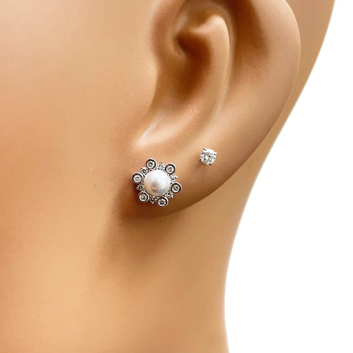 18ct White Gold Diamond & Freshwater Pearls Flower Necklace/Earrings Set 2.62ct 