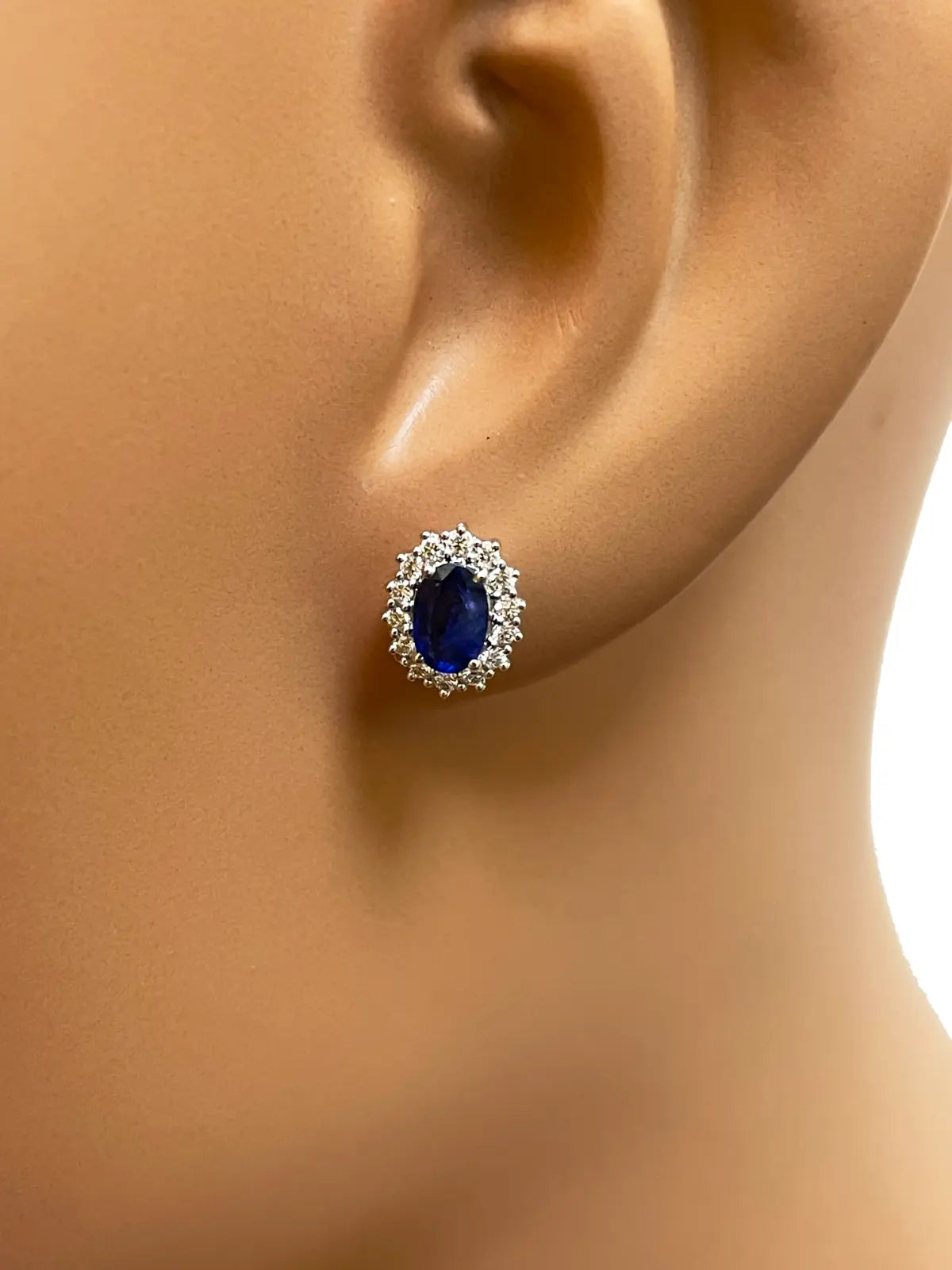 18ct White Gold Natural Blue Sapphire & Diamond Oval Cluster Earrings 1.30ct 
