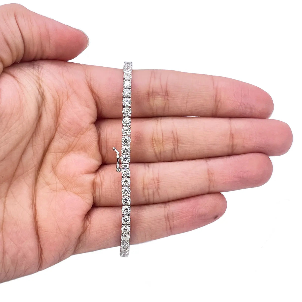 18ct White Gold Natural Diamond 4-Claw Tennis Bracelet 5.69ct 7 inches  Diamond Bracelets