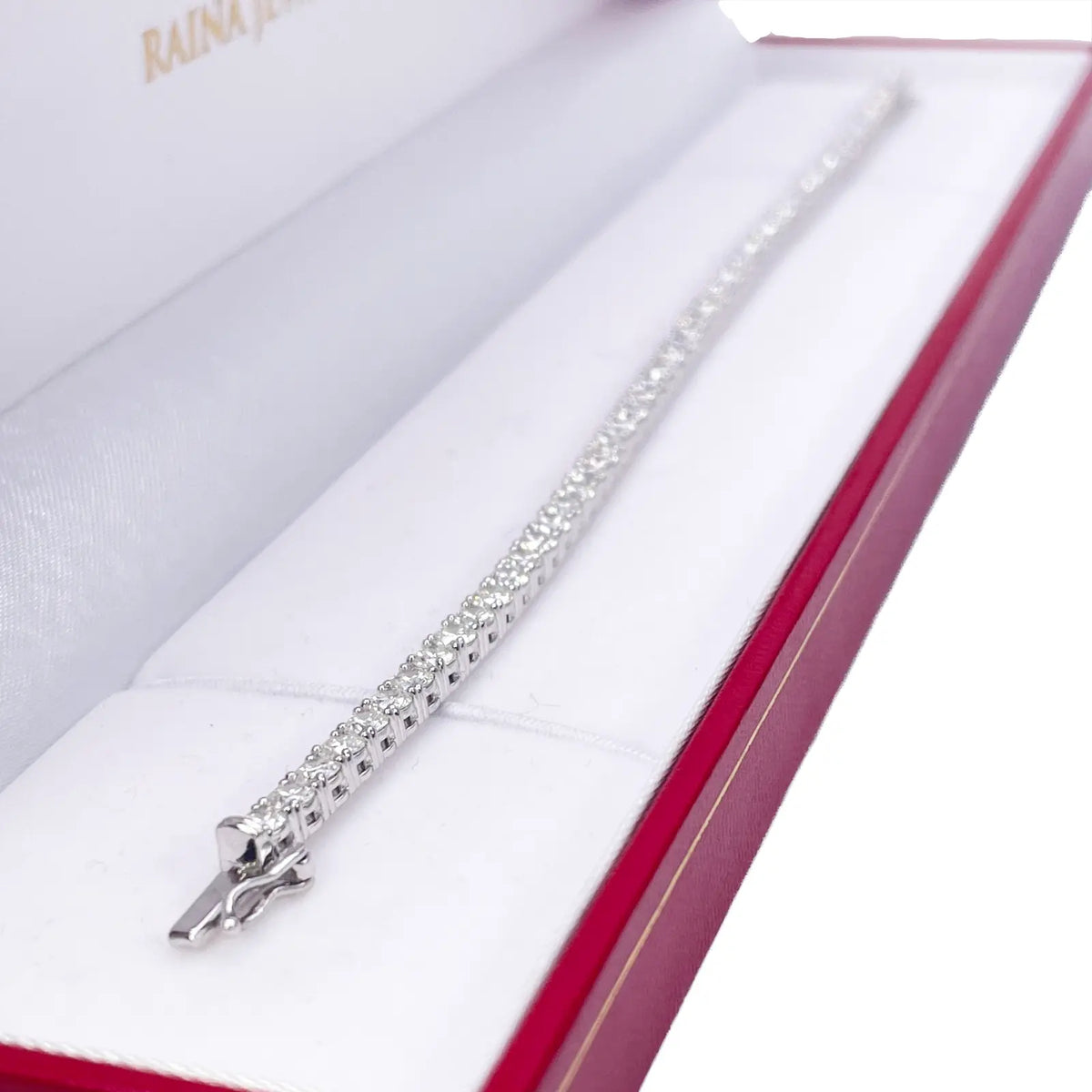 18ct White Gold Natural Diamond 4-Claw Tennis Bracelet 5.69ct 7 inches  Diamond Bracelets