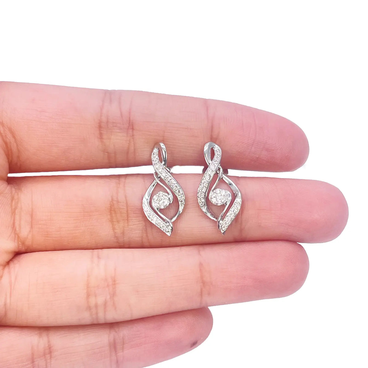 18ct White Gold Natural Diamond Twisted Pendant Chain & Earrings Set 0.55ct 