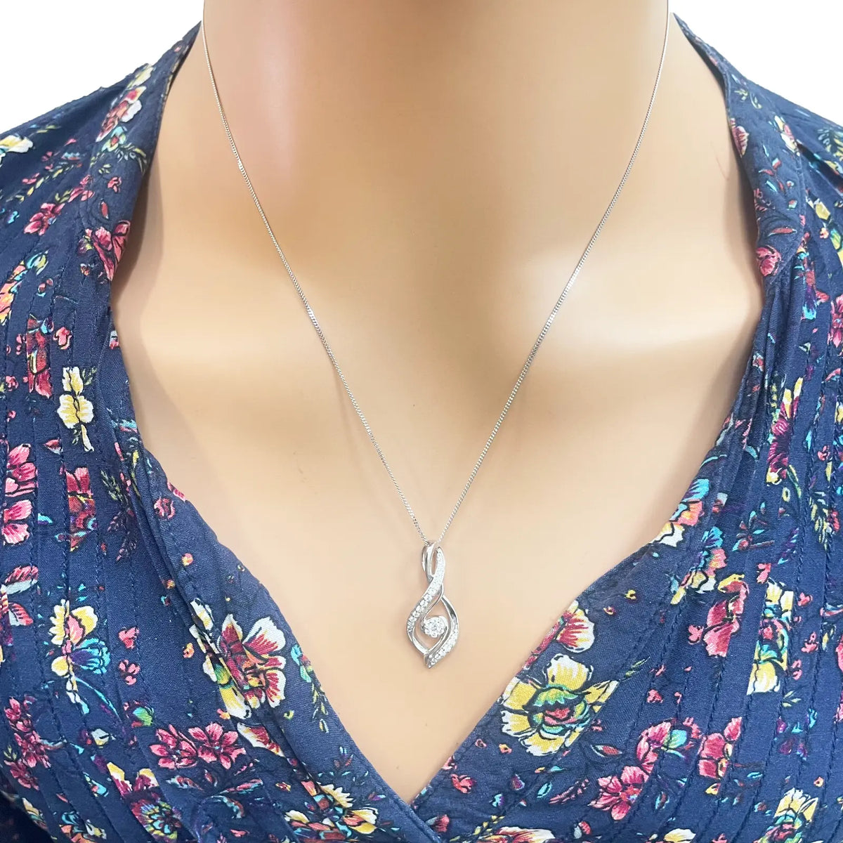 18ct White Gold Natural Diamond Twisted Pendant Chain & Earrings Set 0.55ct 