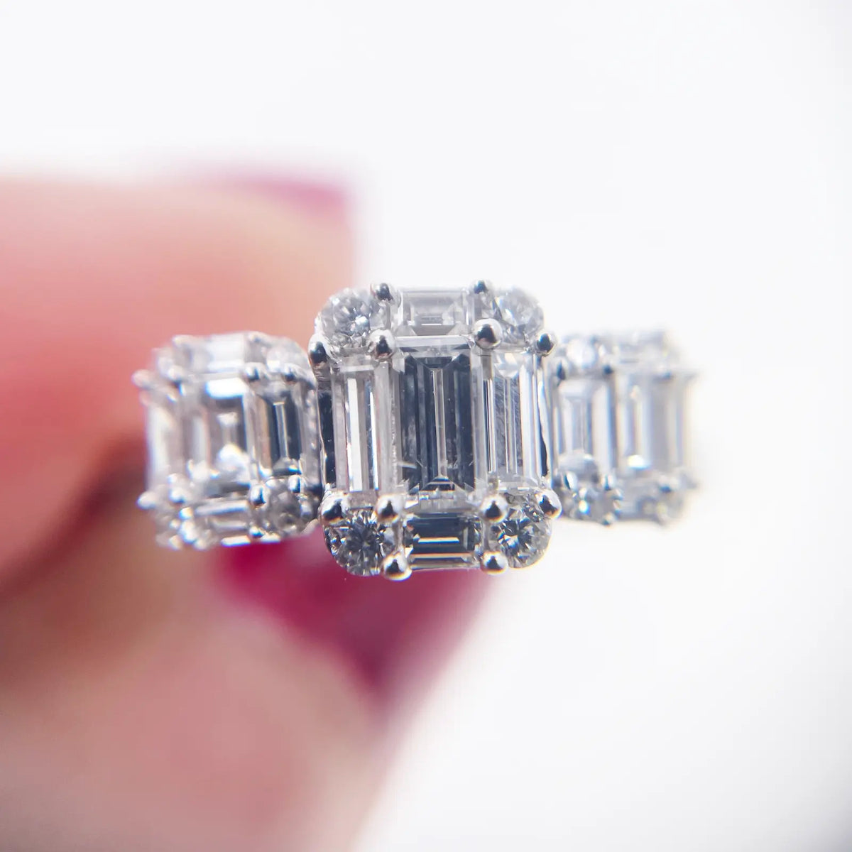 18ct White Gold Round Diamond & Baguette Trilogy Ring 0.98ct  Diamond Ring