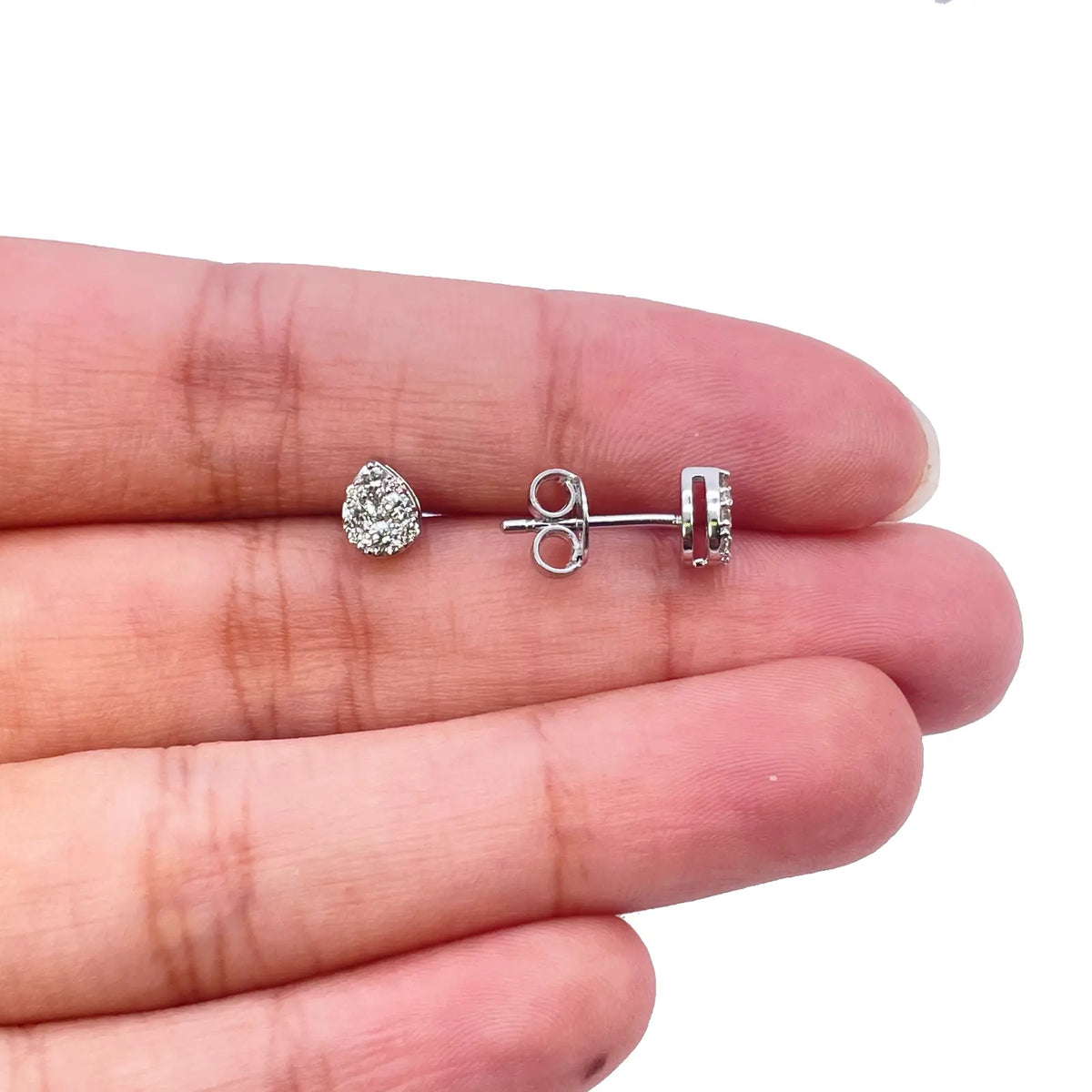 18ct White Gold Round Diamonds Teardrop Studs Earrings 0.33ct 