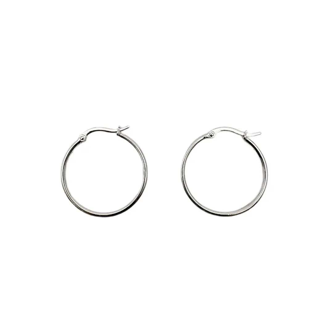 18ct White Gold Simple Round Hoop Earrings 2cm diameter 2.1gm  Gold earring