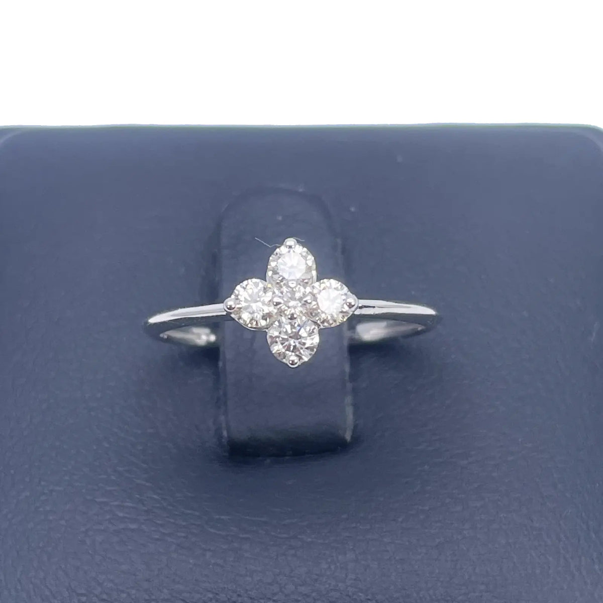 18ct White Gold Small Diamond Flower Ring 0.36ct  Diamond Ring