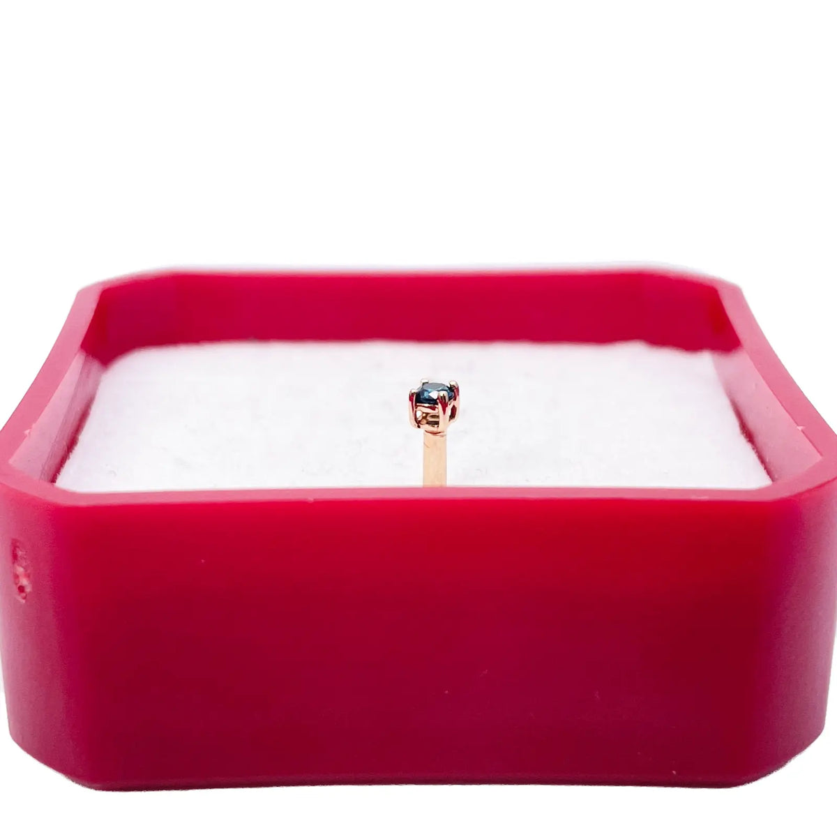 18ct White Or Rose Gold Blue Diamond Nose Stud Pin 0.03ct 4 claw 2mm Width  Body Piercings