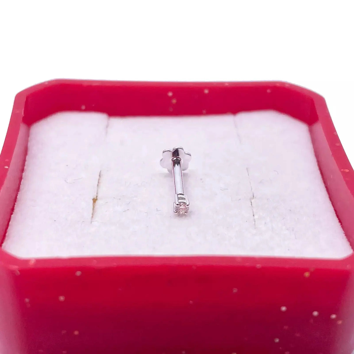 18ct White Or Yellow Gold Diamond Nose Stud Pin 0.02ct 4 claw 1.7mm Width  Body Piercings