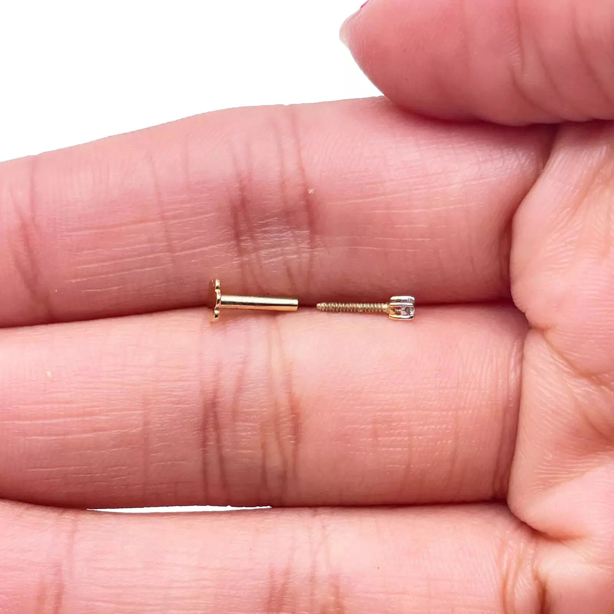 18ct White Or Yellow Gold Diamond Nose Stud Pin 0.02ct 4 claw 1.7mm Width  Body Piercings