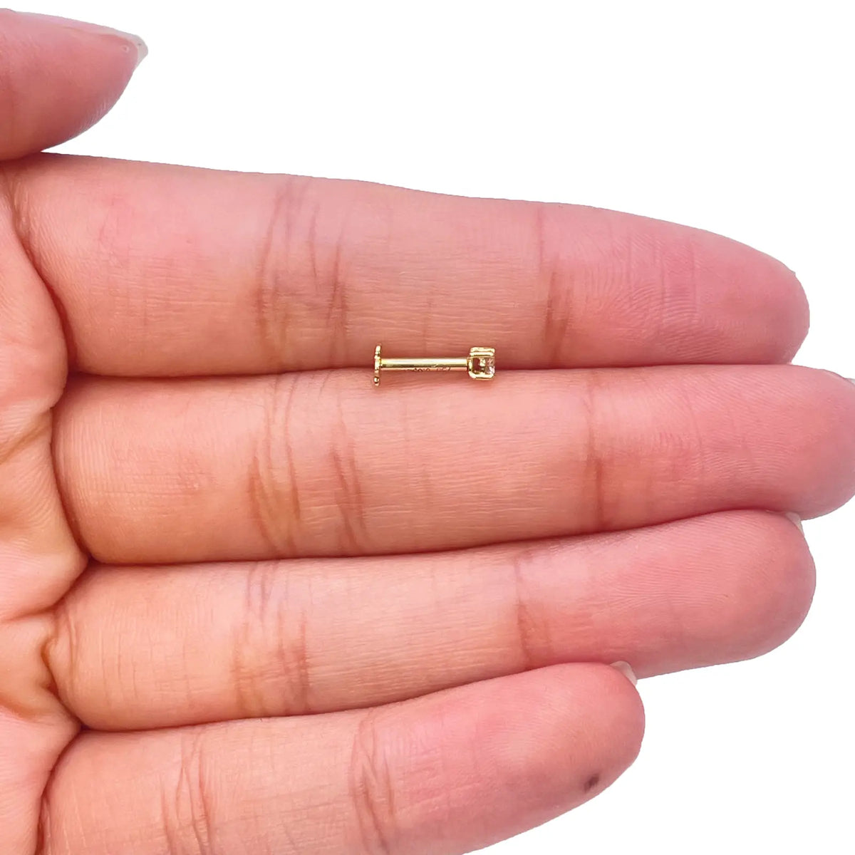 18ct White Or Yellow Gold Diamond Nose Stud Pin 0.05ct 4 claw 2.3mm Width  Body Piercings