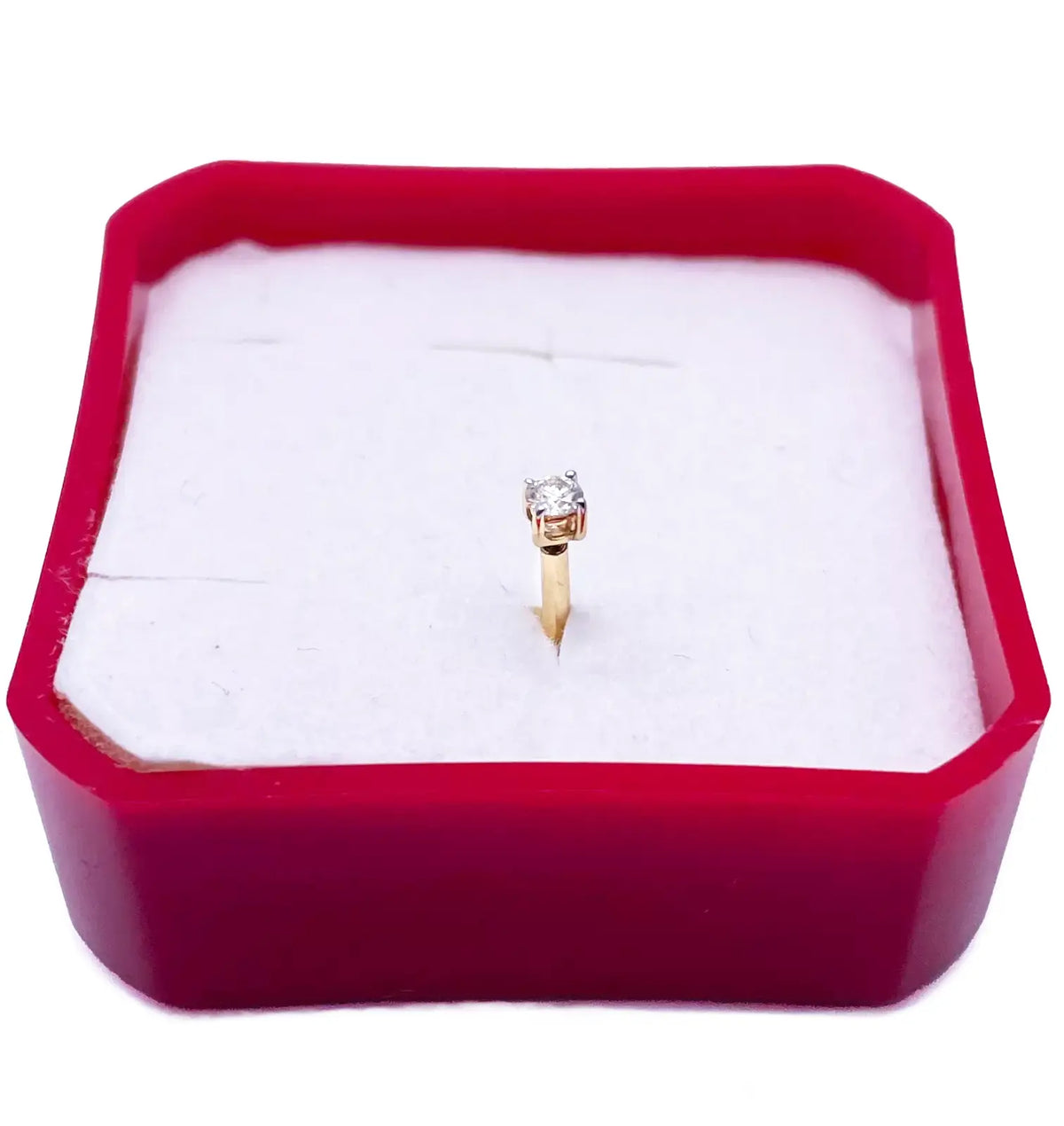 18ct White Or Yellow Gold Diamond Nose Stud Pin 0.05ct 4 claw 2.3mm Width  Body Piercings