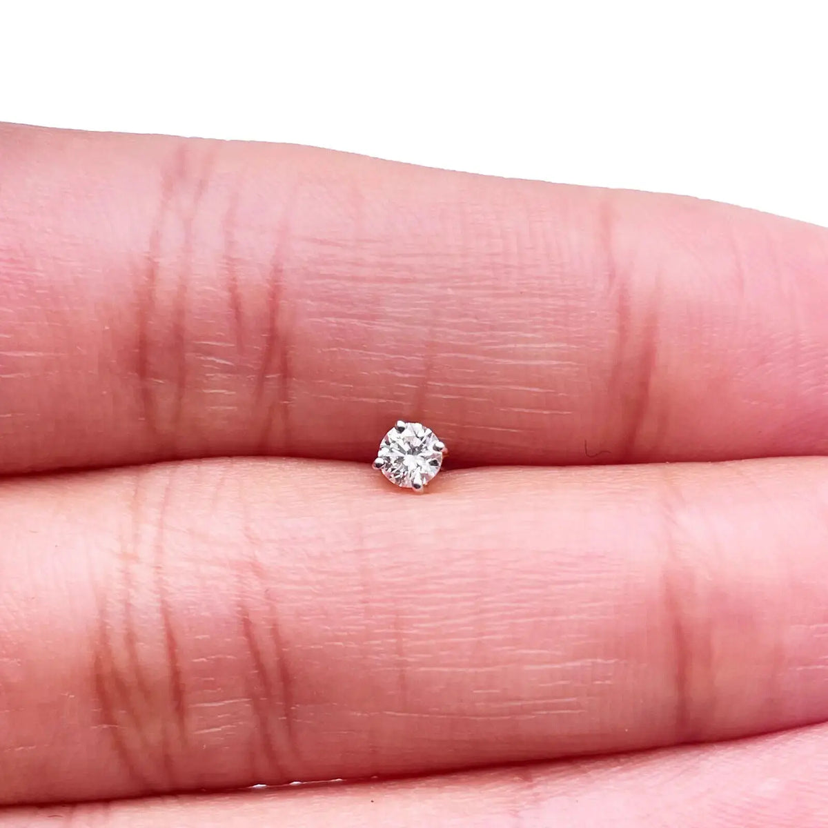 18ct White Or Yellow Gold Diamond Nose Stud Pin 0.12ct 4claw 3.0mm Width  Body Piercings