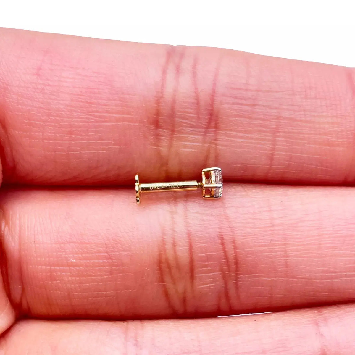 18ct White Or Yellow Gold Diamond Nose Stud Pin 0.12ct 4claw 3.0mm Width  Body Piercings