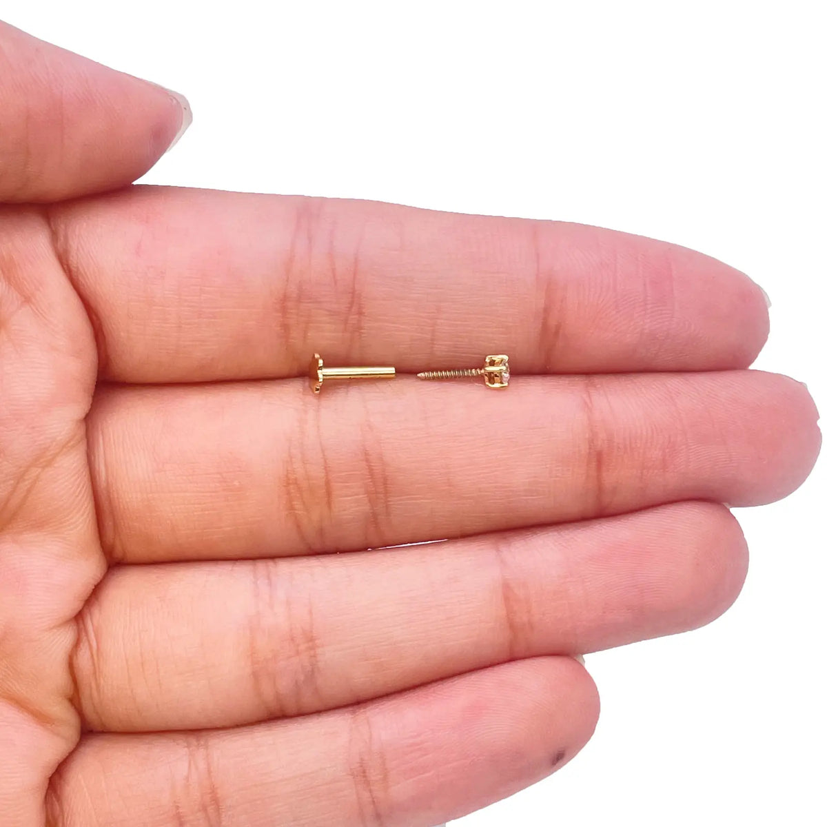 18ct White Or Yellow Gold Princess Diamond Nose Stud Pin 0.03ct 4 claw 2.2mm  Body Piercings