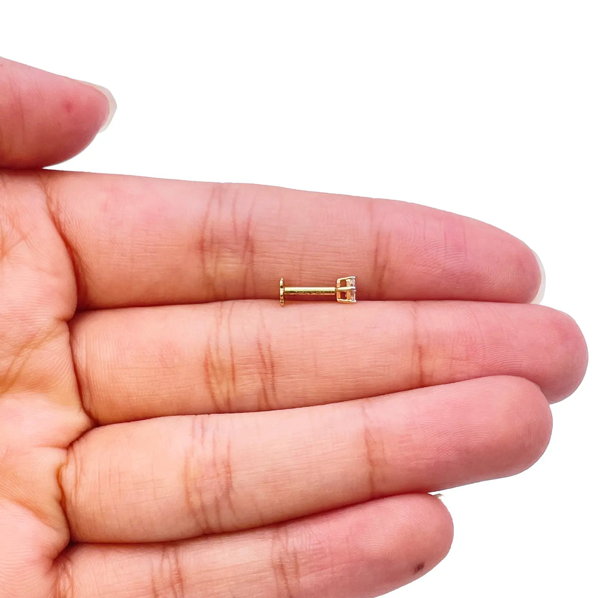18ct White Or Yellow Gold Princess Diamond Nose Stud Pin 0.05ct 4 claw 2.6mm  Body Piercings