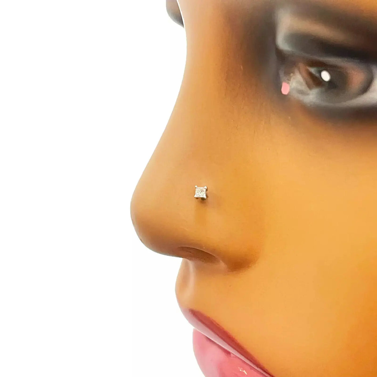 18ct White Or Yellow Gold Princess Diamond Nose Stud Pin 0.15ct 4 claw 3.4mm  Body Piercings