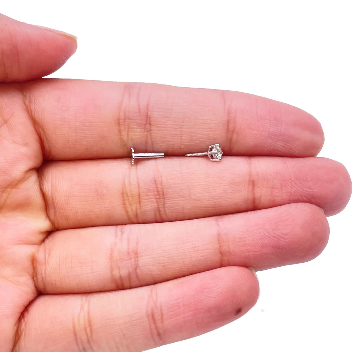 18ct White Or Yellow Gold Round Diamond Nose Stud Pin 0.10ct 4 claw 2.9mm  Body Piercings