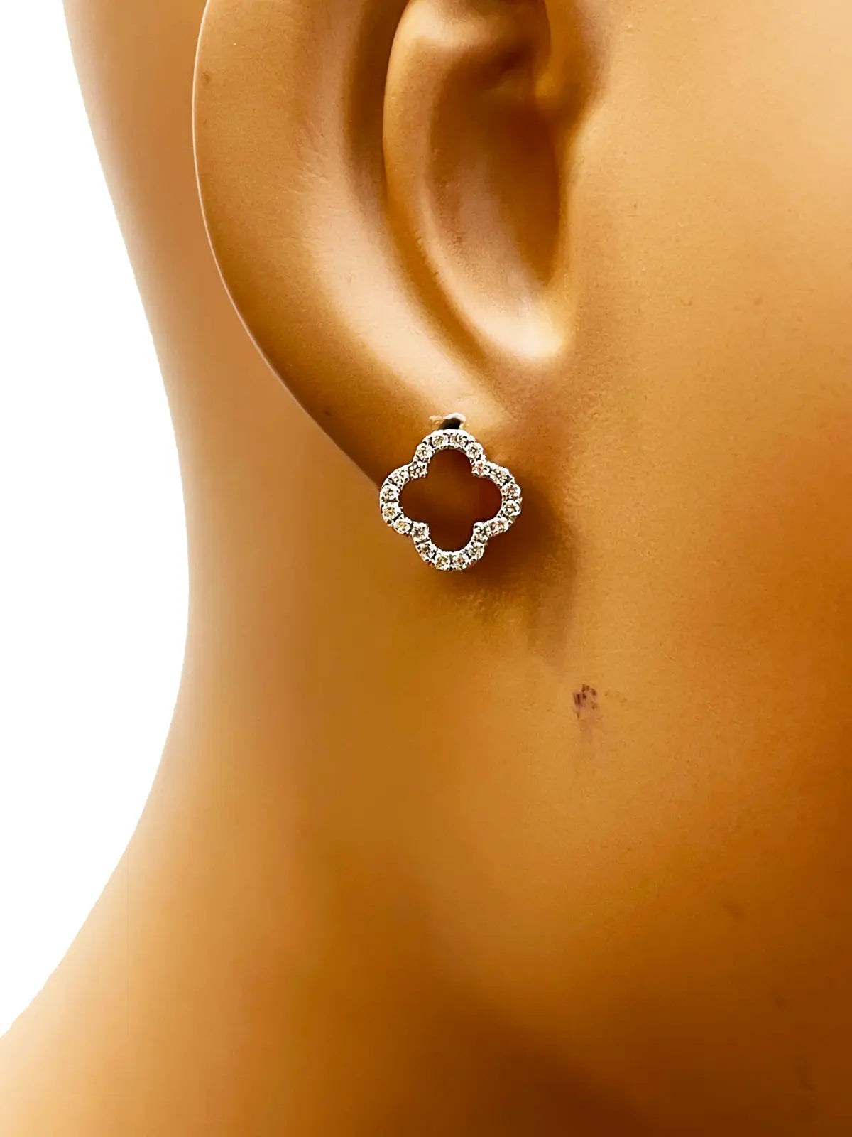 18ct Yellow Gold Diamond Clover Cluster Stud Earrings 0.31ct 