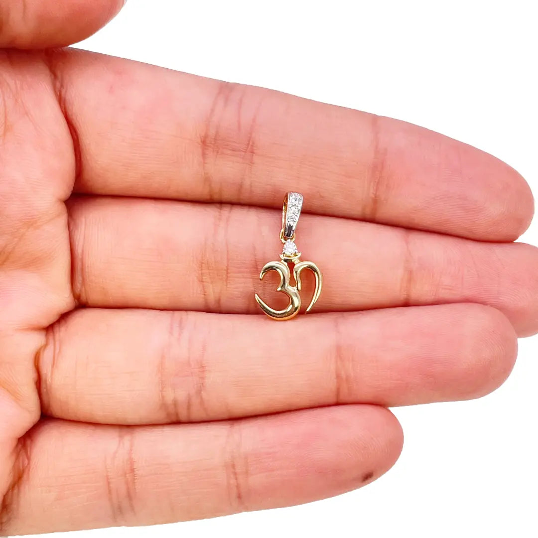 18ct Yellow Gold Diamond Om Pendant Charm Necklace ? Divine Om Jewelry  Diamond Pendant