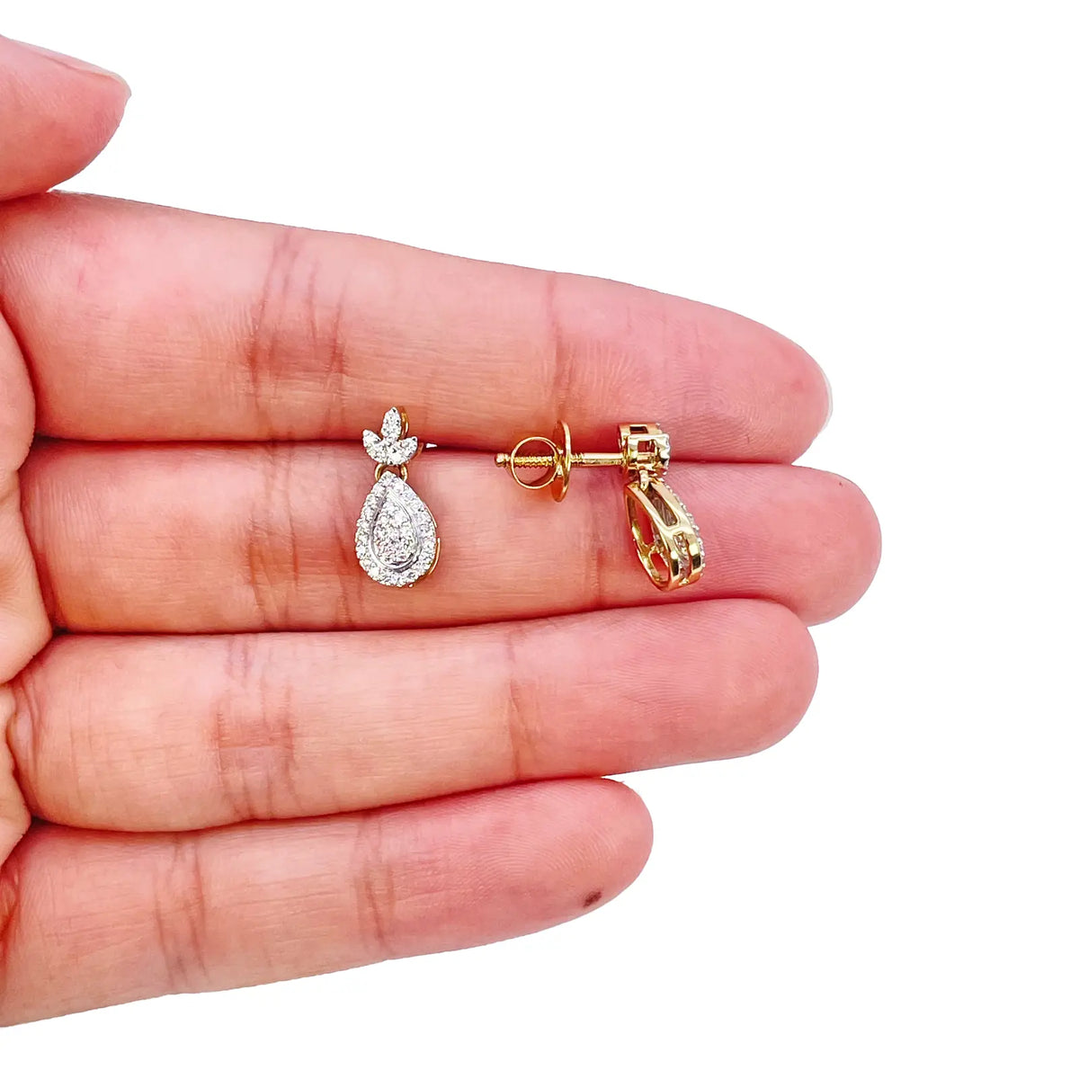 18ct Yellow Gold Diamond Pear Cluster Pineapple Drop Earrings 0.30ct  Diamond Earrings