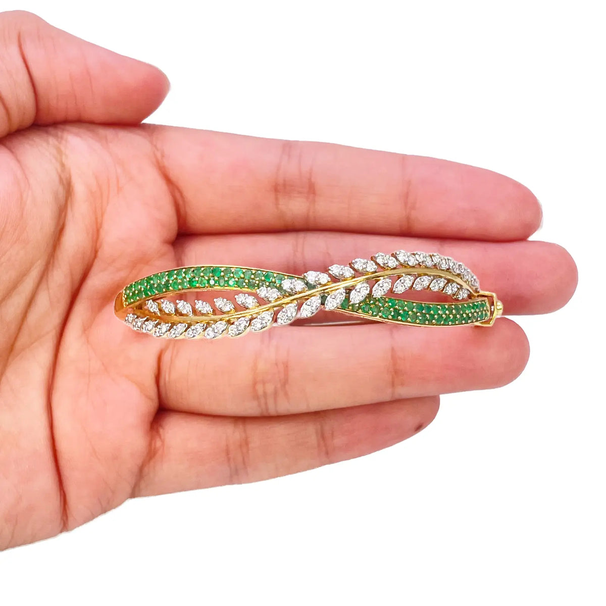 18ct Yellow Gold Diamond & Emerald Leaf Bangle Bracelet 2.17ct Diameter 2.2 Inch¬† Diamond Bracelets
