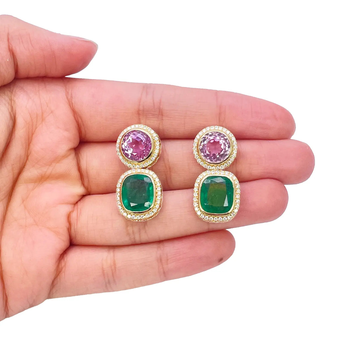 18ct Yellow Gold Emerald, Kunzite Rubover Set Halo Diamond Drop Earrings 17.76ct 
