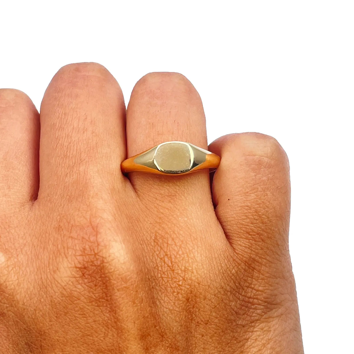 18ct Yellow Gold High Polished Square Men's Signet Ring 