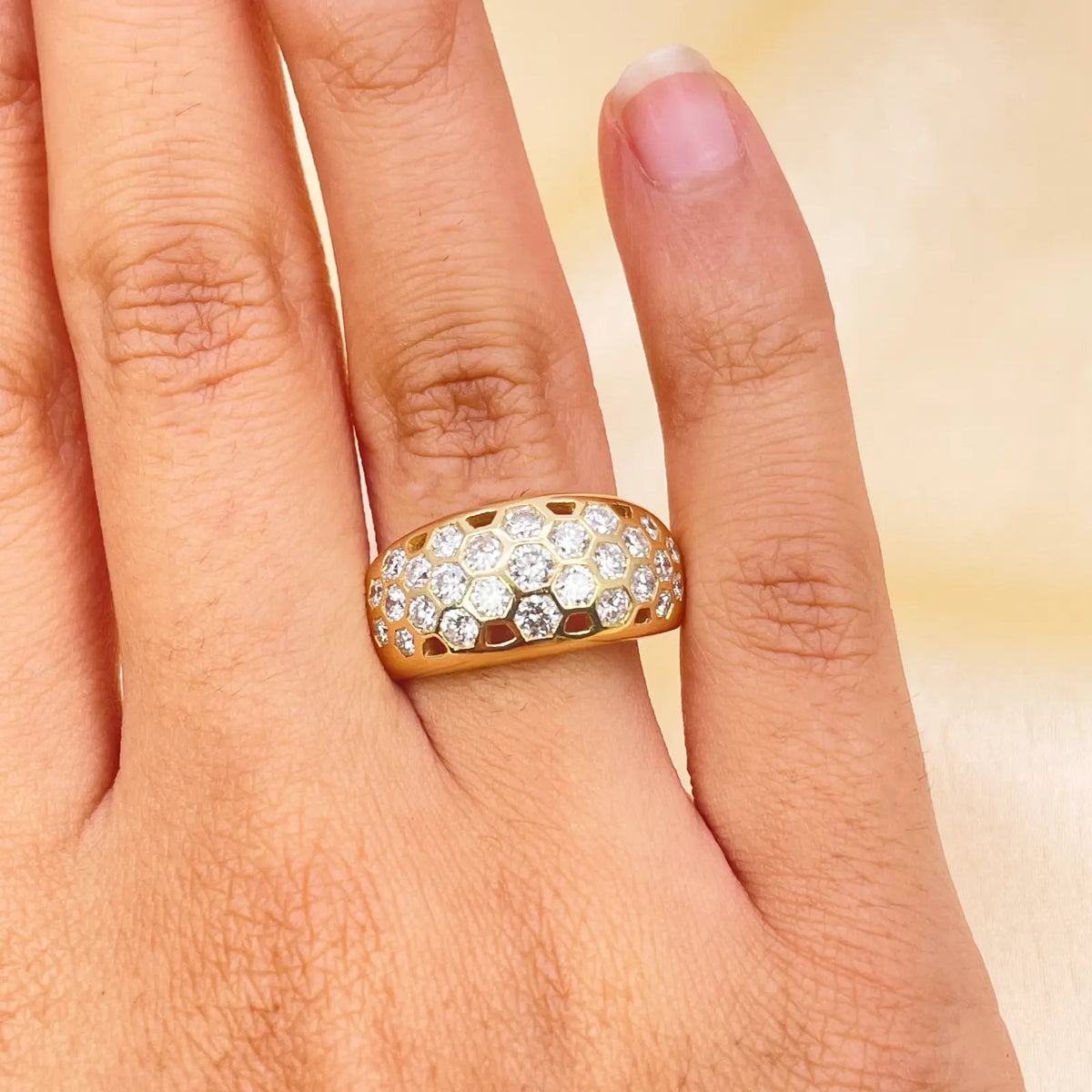 18ct Yellow Gold Honeycomb Design Diamond Ring Rubover Set 1.45ct  Diamond Ring