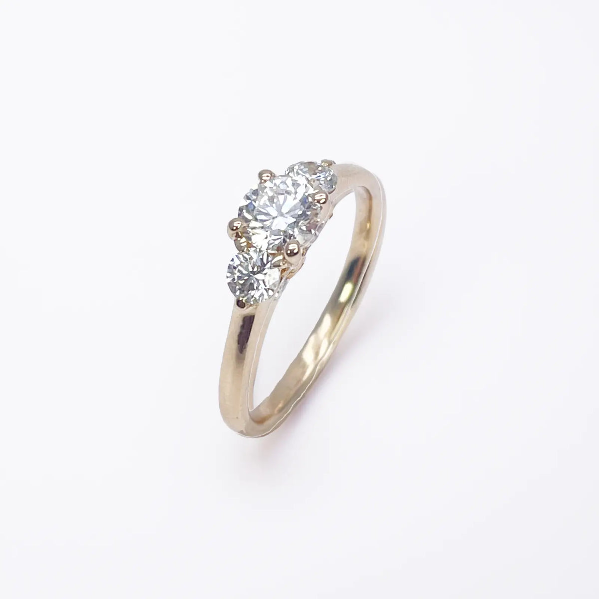 18ct Yellow Gold Natural 3 Stone Diamond Engagement Ring 0.80ct GIA  Diamond Ring