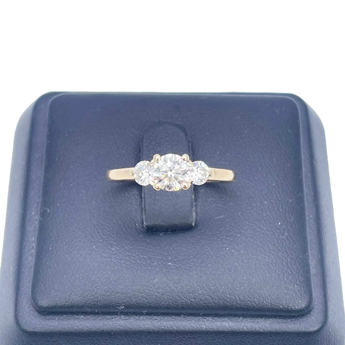 18ct Yellow Gold Natural 3 Stone Diamond Engagement Ring 0.80ct GIA  Diamond Ring